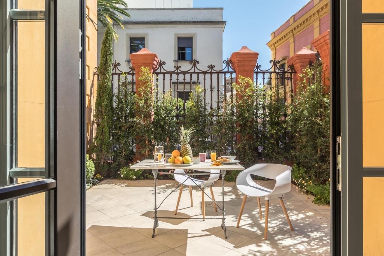 Casa Temprado Aparthotel Seville Exterior photo
